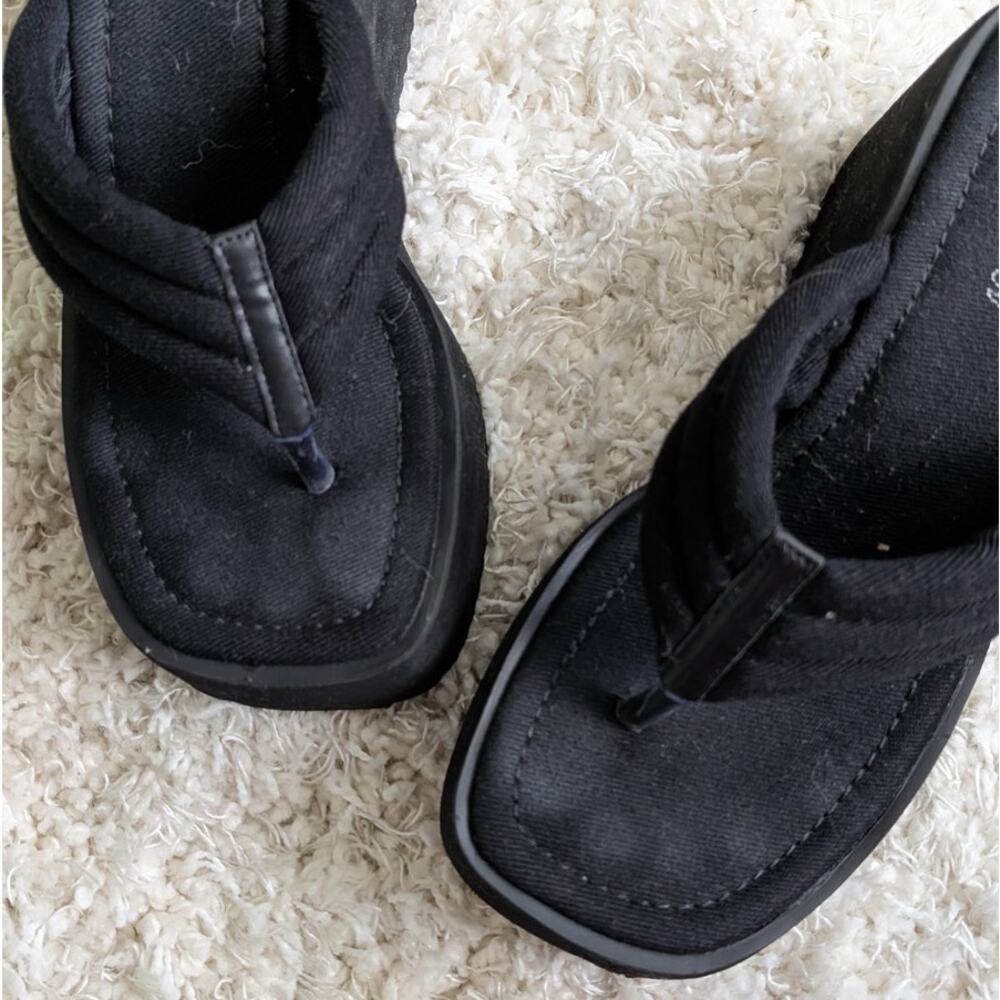 Current Mood Black Platform Wedge Flip-Flop Sandals - Picture 5 of 7